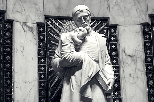 Statue of St. Vincent de Paul